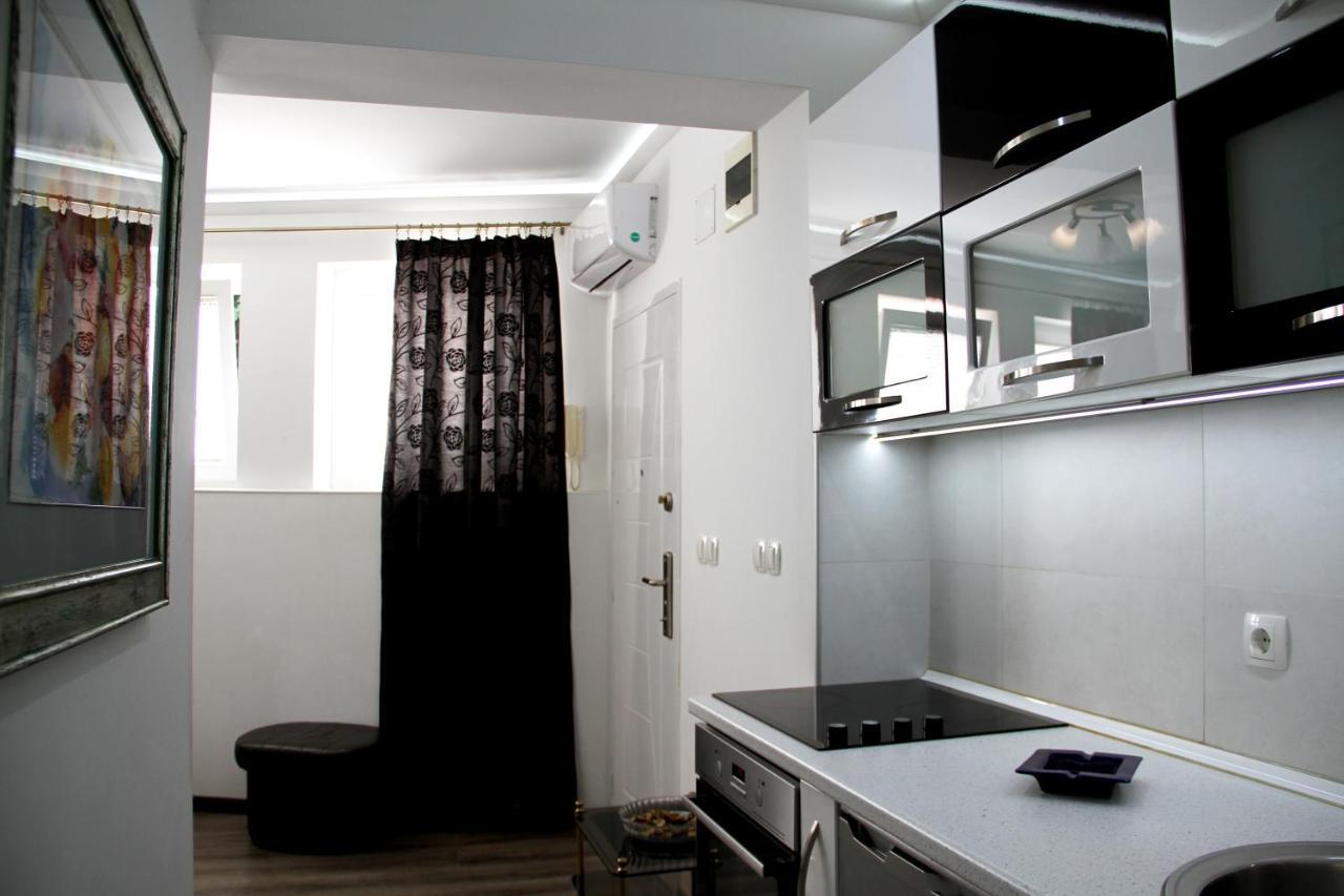 Downtown Green Oasis Apartments Sarajevo Bagian luar foto