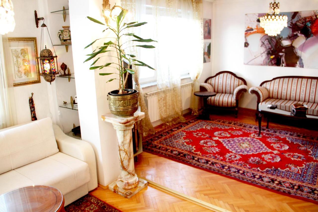 Downtown Green Oasis Apartments Sarajevo Bagian luar foto