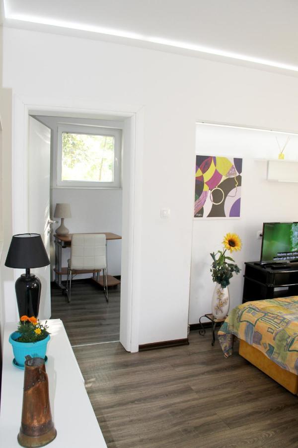 Downtown Green Oasis Apartments Sarajevo Bagian luar foto